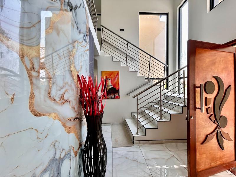 5 Bedroom Property for Sale in Xanadu North West